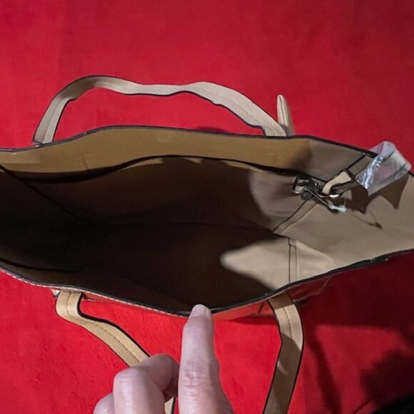 Metallic Gold Tote Bag with Matching Zip Pouch - Picture 4 of 5